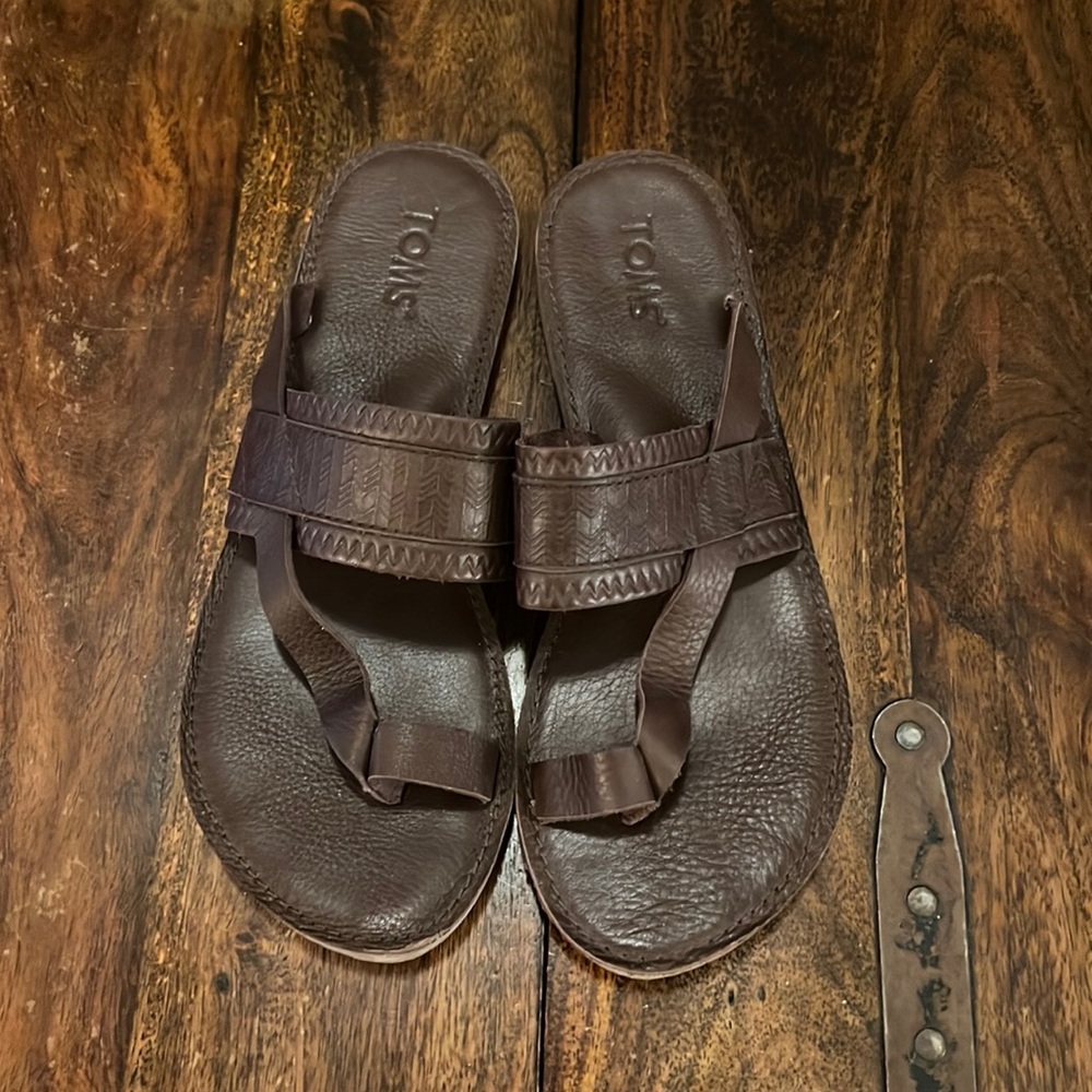 TOMS